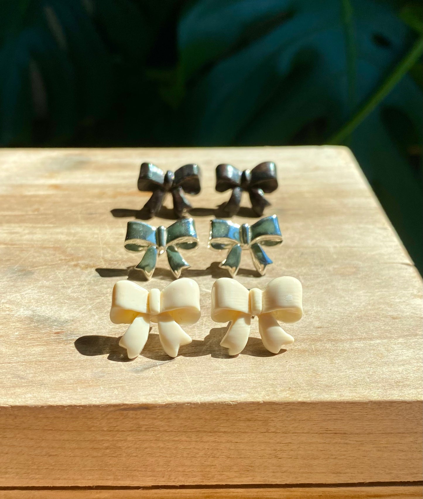 Mammoth Ivory Bow Earrings