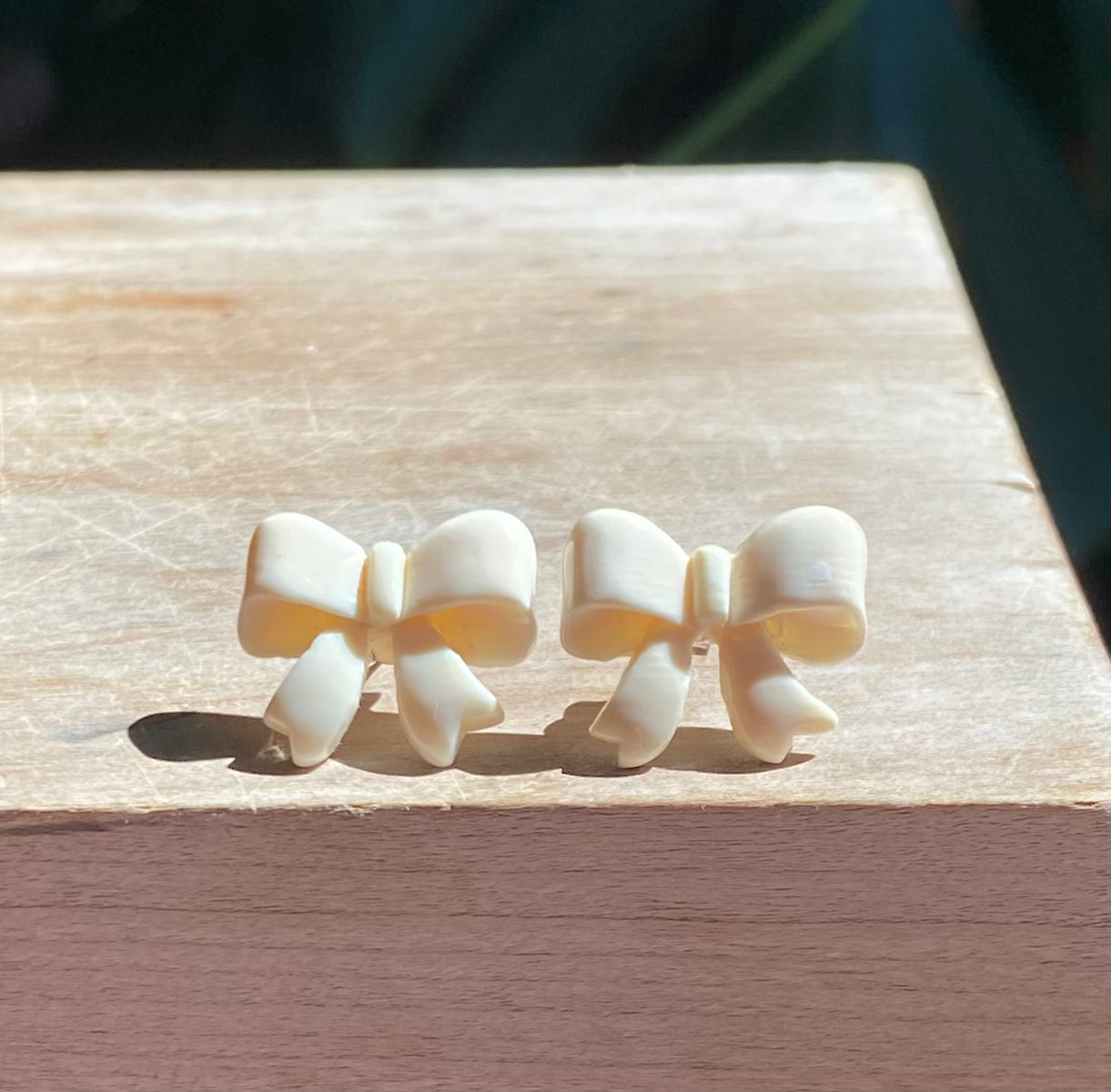 Mammoth Ivory Bow Earrings