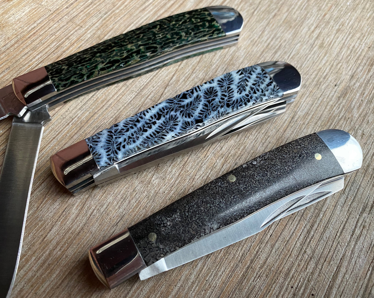 Double Blade Brain Coral Trapper Pocket Knife