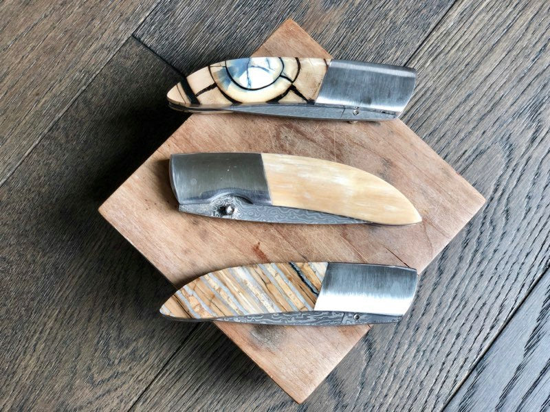 Ursa Whisky Bravo Mammoth Ivory Cross Cut Damascus Pocket Knife