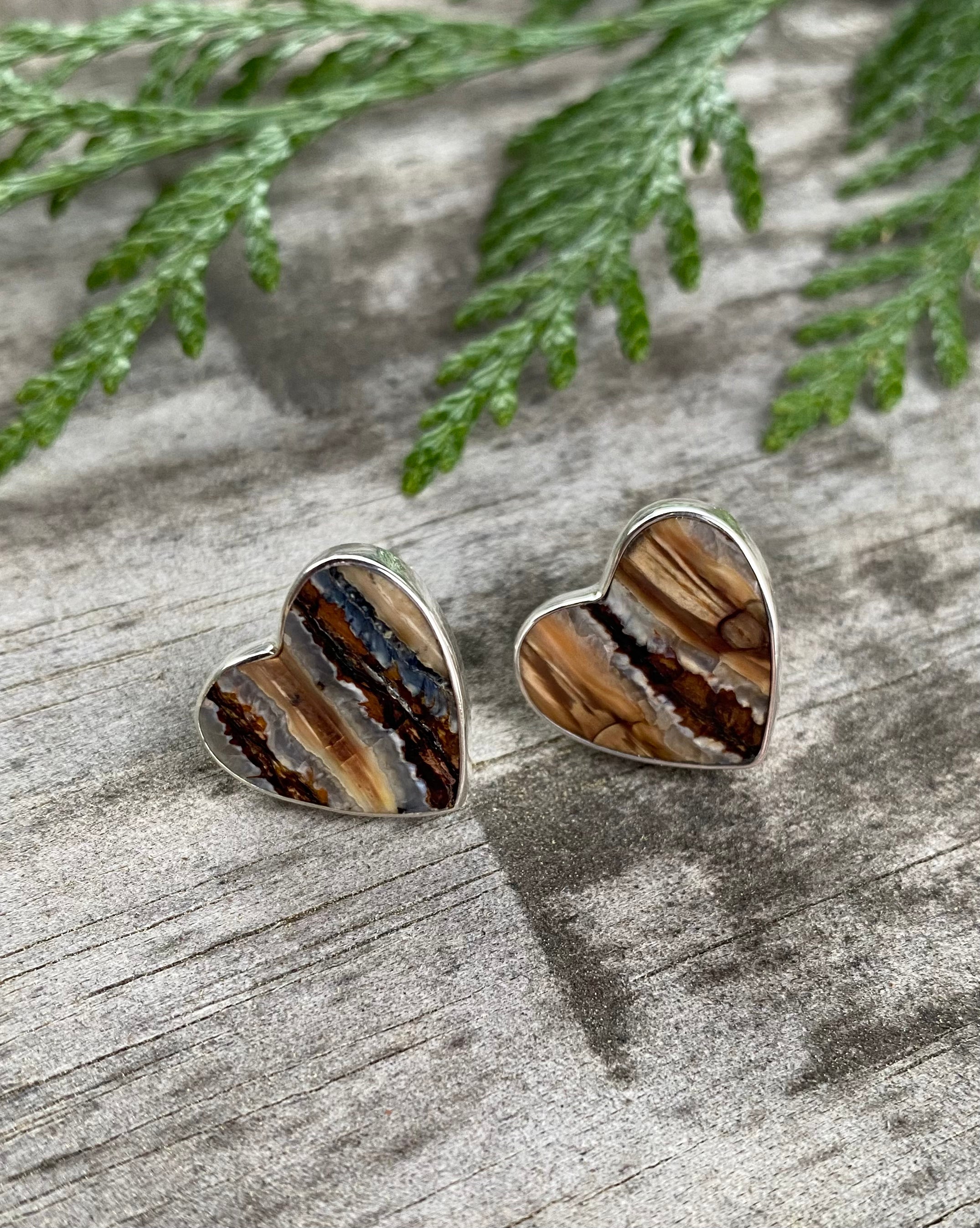 Mammoth Tooth Heart Post Earrings – Ivory Jacks