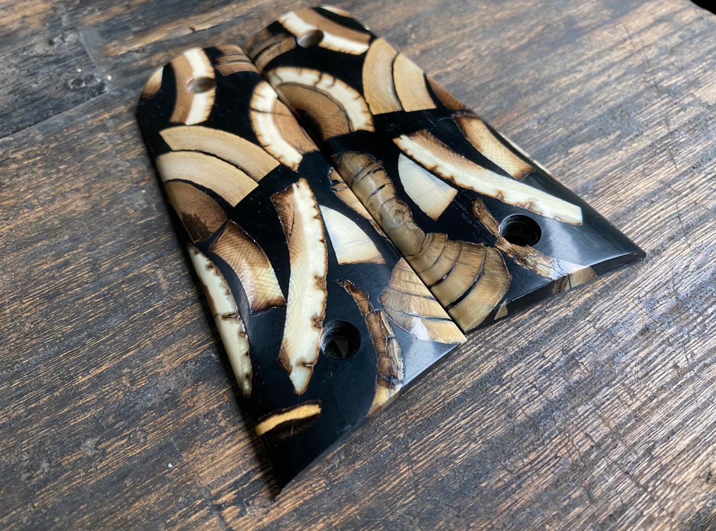 1911 Mammoth Ivory + Composite Grip Set