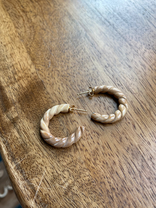 Twist Hoops