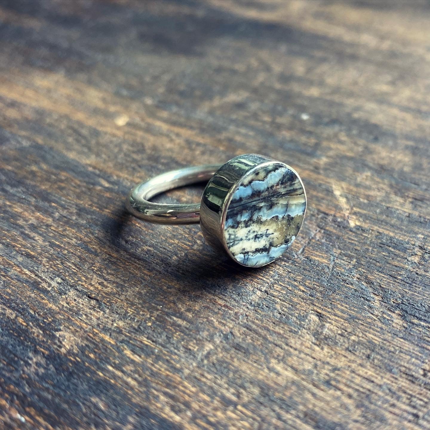 Mammoth Tooth Round Ring