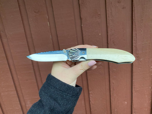 Ursa Aurora Moose Antler Pocket Knife