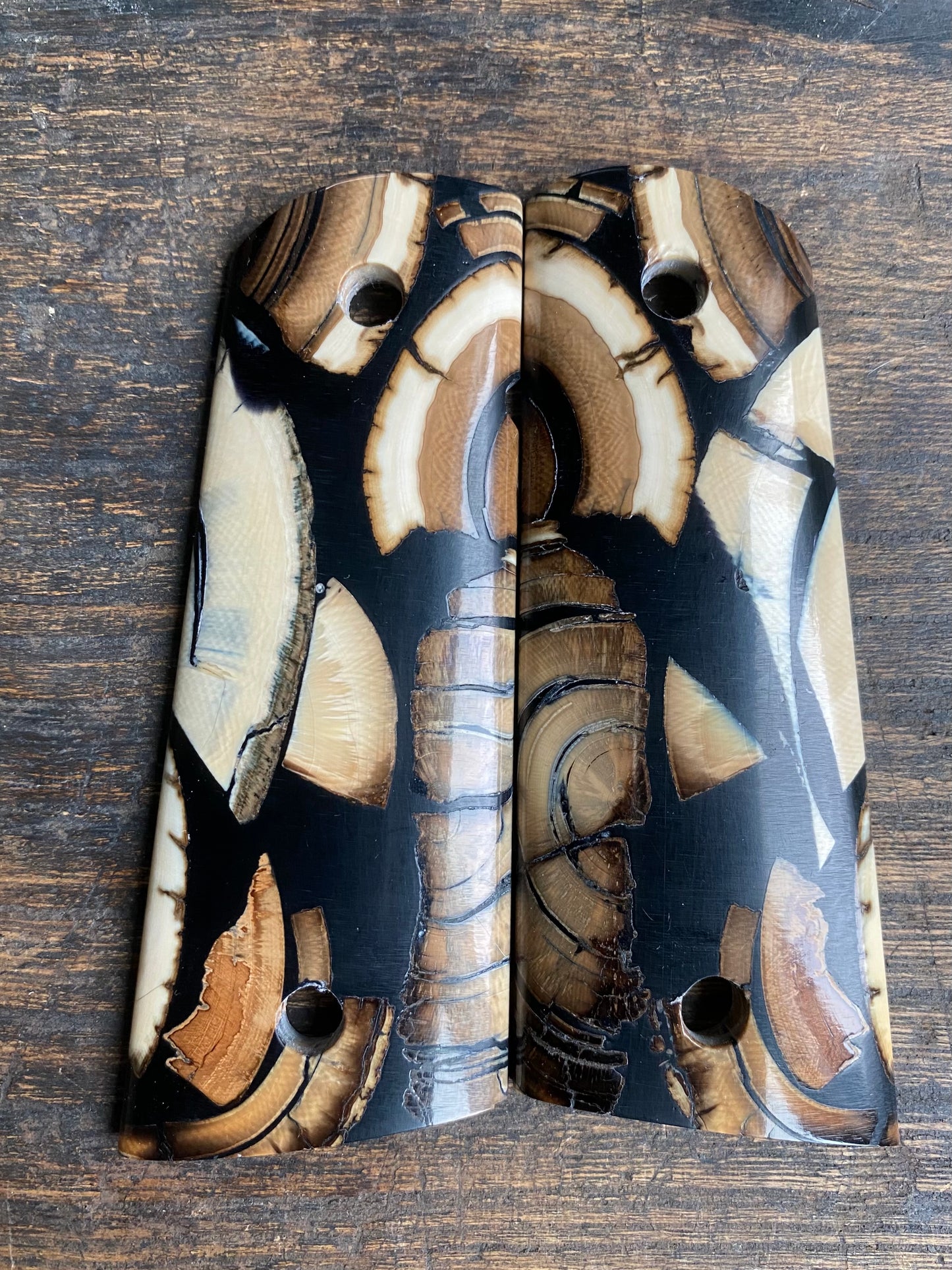 1911 Mammoth Ivory + Composite Grip Set