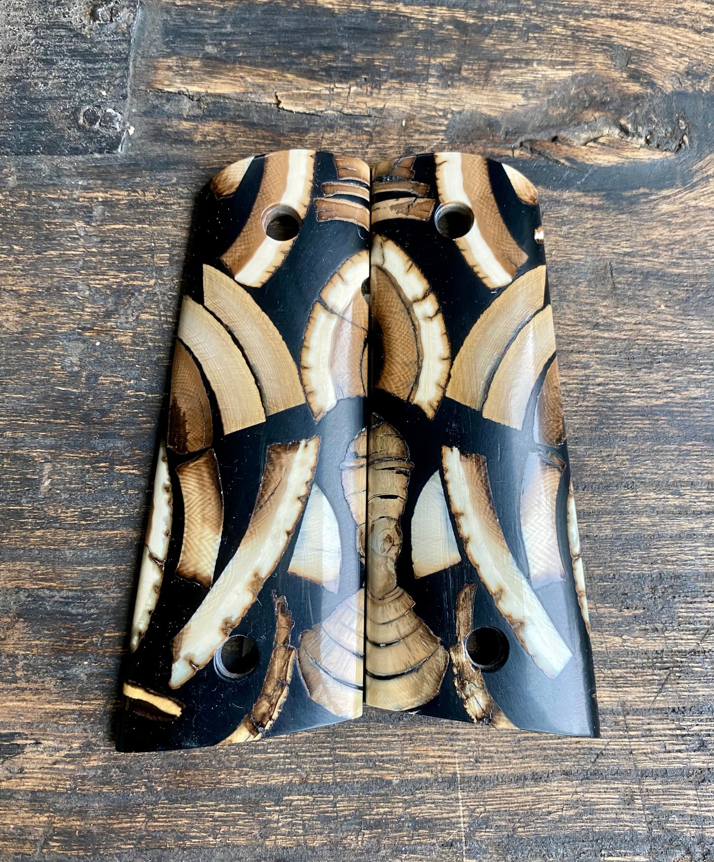 1911 Mammoth Ivory + Composite Grip Set