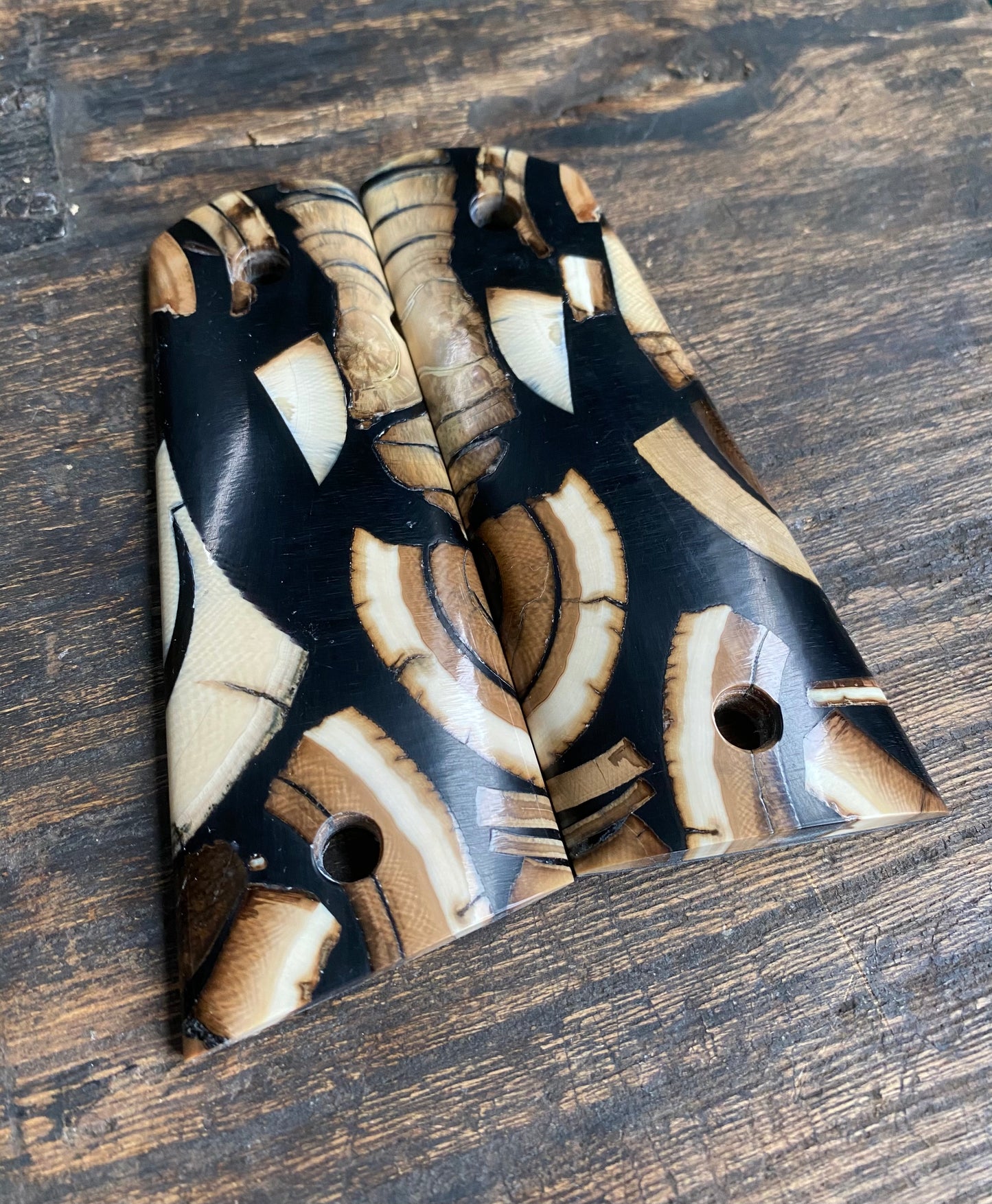 1911 Mammoth Ivory + Composite Grip Set