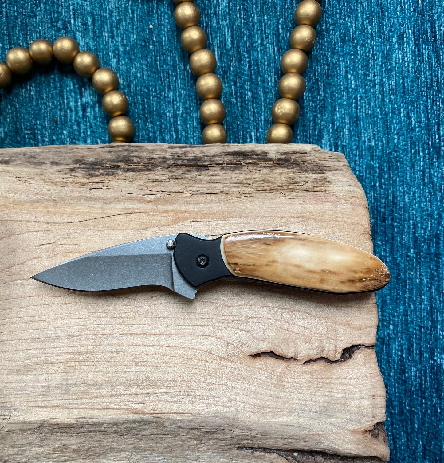 Kershaw Scallion Mammoth Ivory Black Accent Pocket Knife