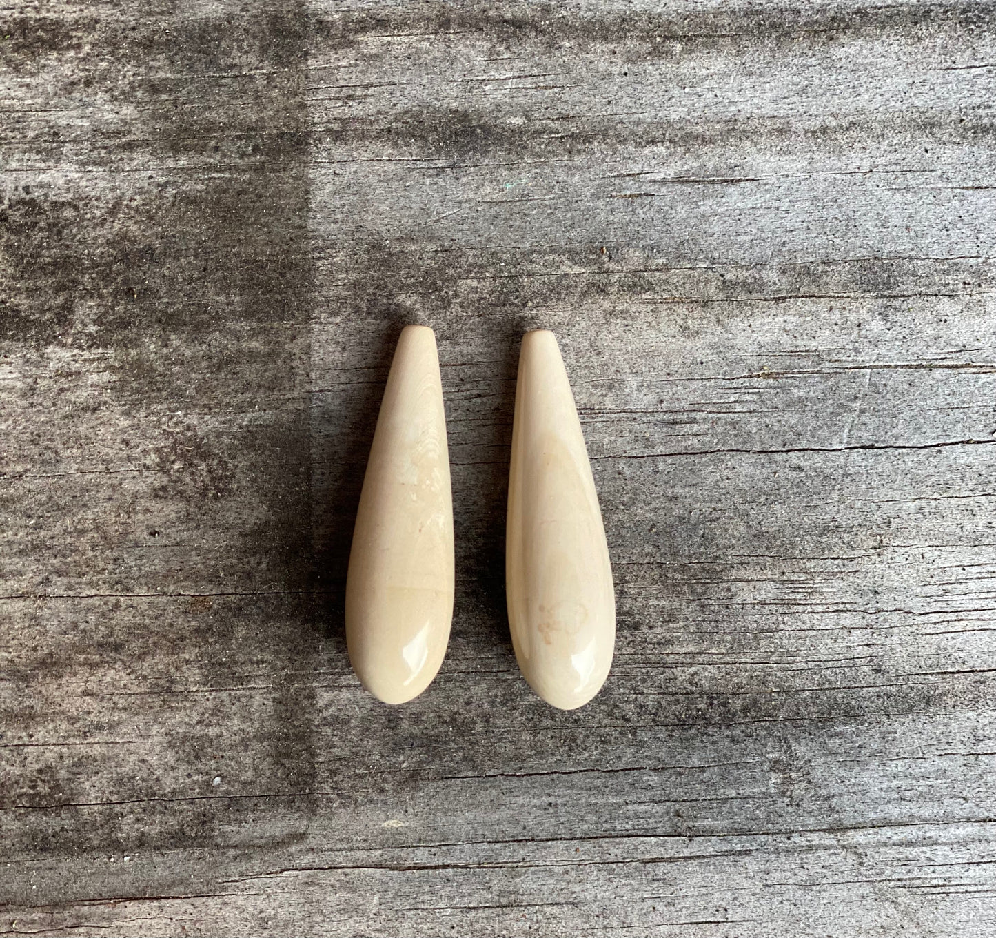 Mammoth Drop Earrings 35x10mm