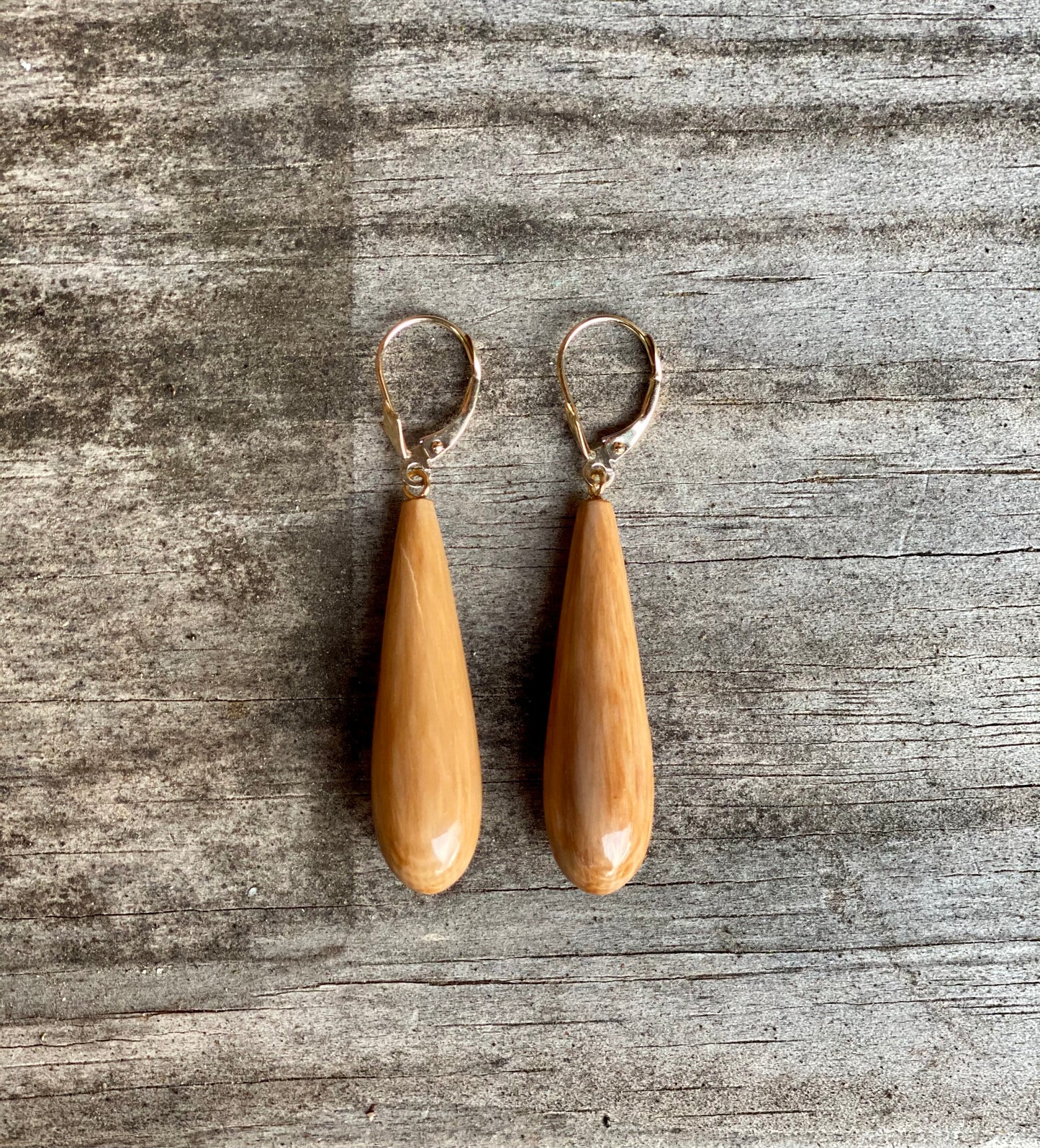 Mammoth Drop Earrings 35x10mm