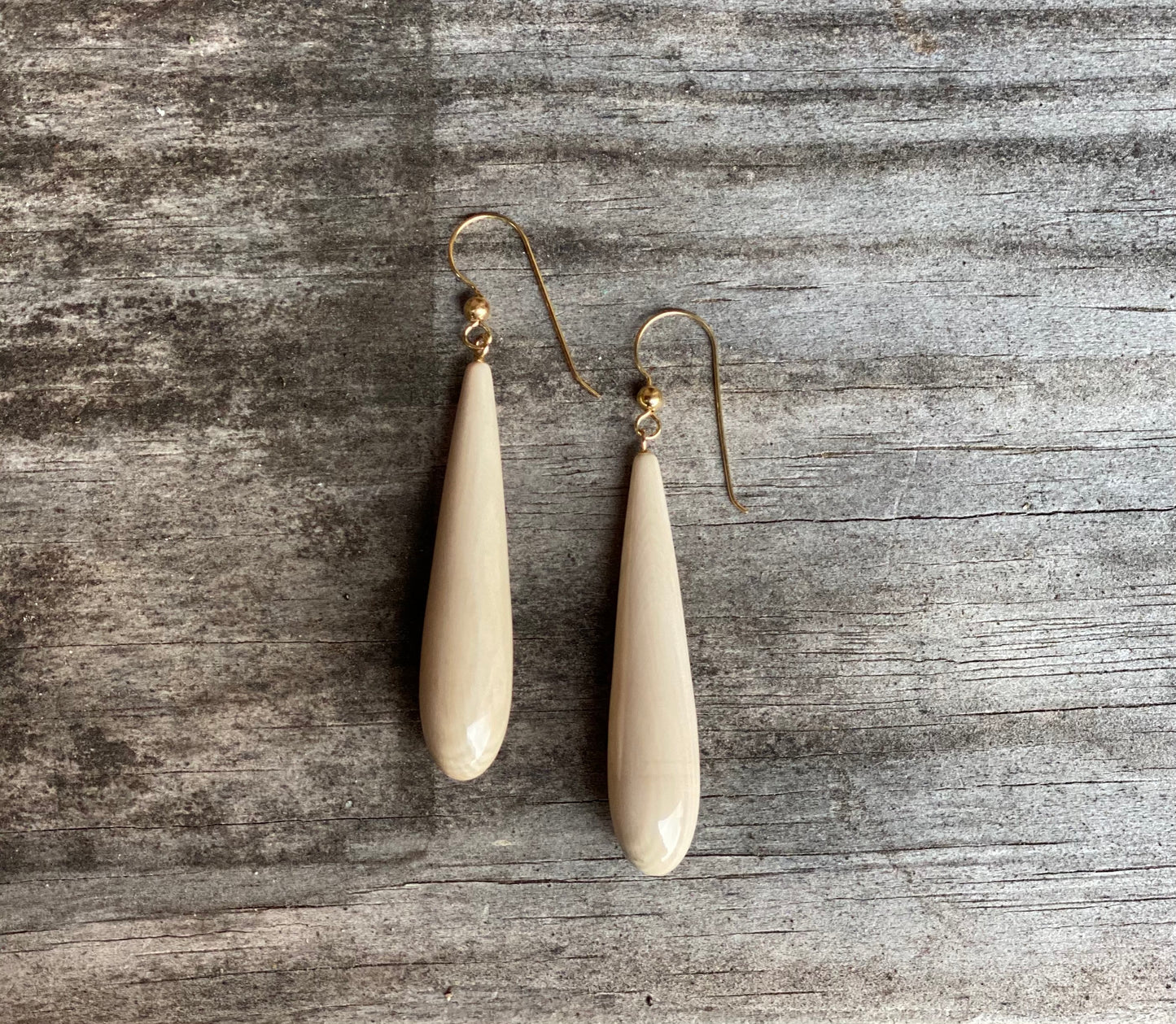 Mammoth Drop Earrings 45x10mm