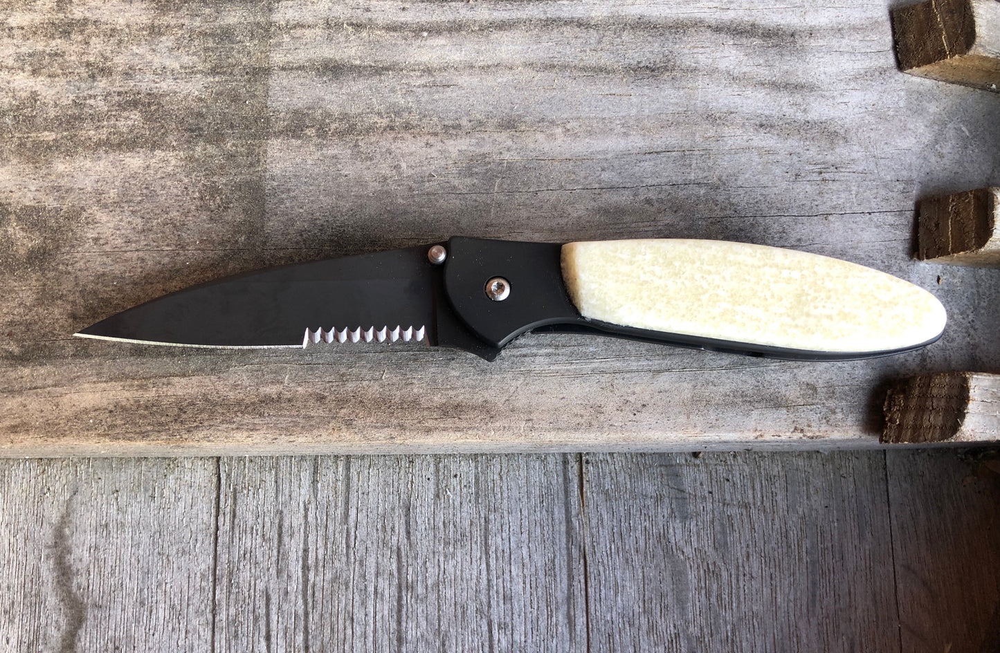 Kershaw Fossil Walrus Ivory DLC Pocket Knife