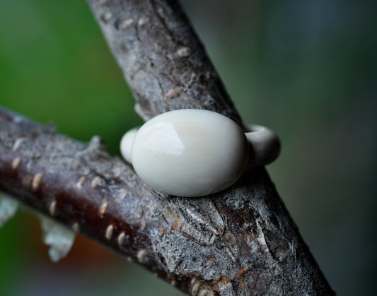 Oval Top Ring