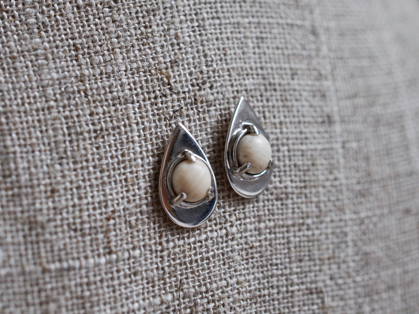 Mini Rain Drop Earrings